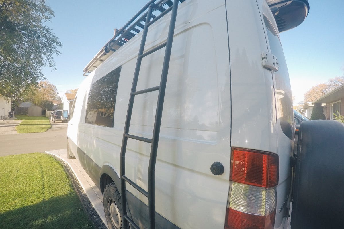 sprinter van ladder