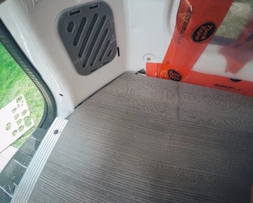 Flooring sprinter van flooring