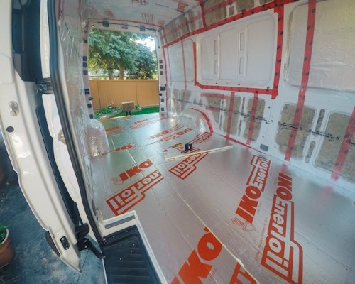 'Flooring sprinter van insulation