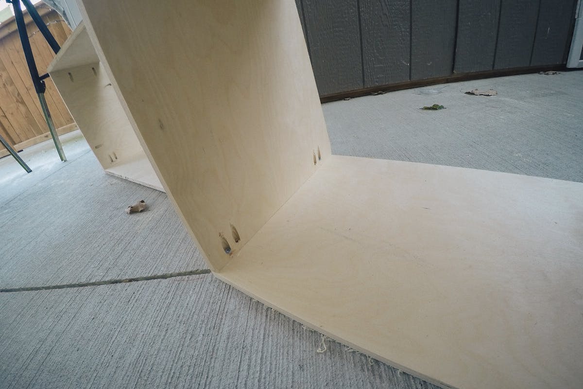Using the Kreg Jig for the holes on the cabinet boxes sprinter van cabinets