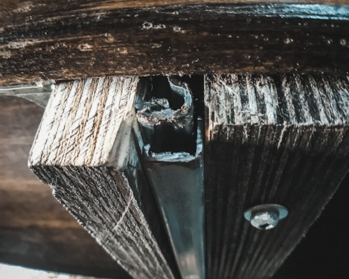 'Under sprinter van table slide