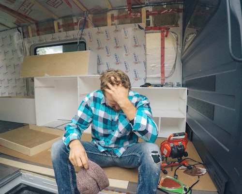 'Wondering sprinter van break time