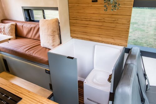 Cuddy - Compo Closet